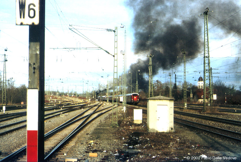 03 2295 verl&auml;&szlig;t mit dem Allg&auml;uexpre&szlig; M&uuml;nchen-Pasing