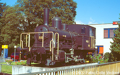 Zum Vergr&ouml;&szlig;ern klicken - Die Denkmallok 8487 (Buchs SG, September 2002).