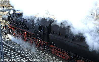 Zum Vergr&ouml;&szlig;ern klicken - Faszination Dampflok (Memmingen, 18.03.2001).