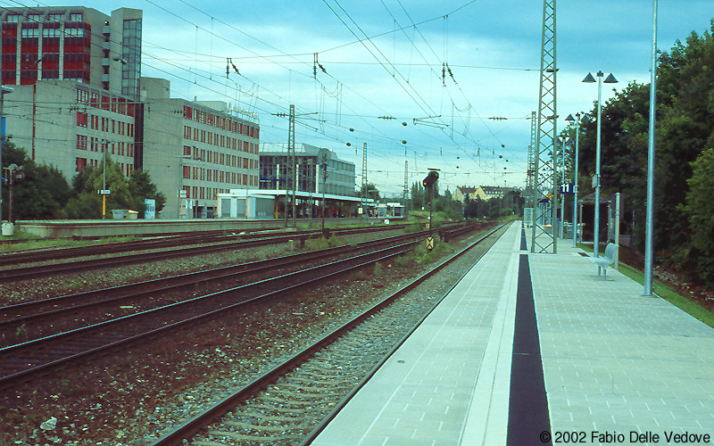 S-Bahn-Station M&uuml;nchen Heimeranplatz - Blick nach S&uuml;dosten in Richtung M&uuml;nchen S&uuml;d