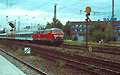 M&uuml;nchen Heimeranplatz - Juli 2001 - 218 352-3 mit dem RE 31445 nach M&uuml;hldorf (Obb)