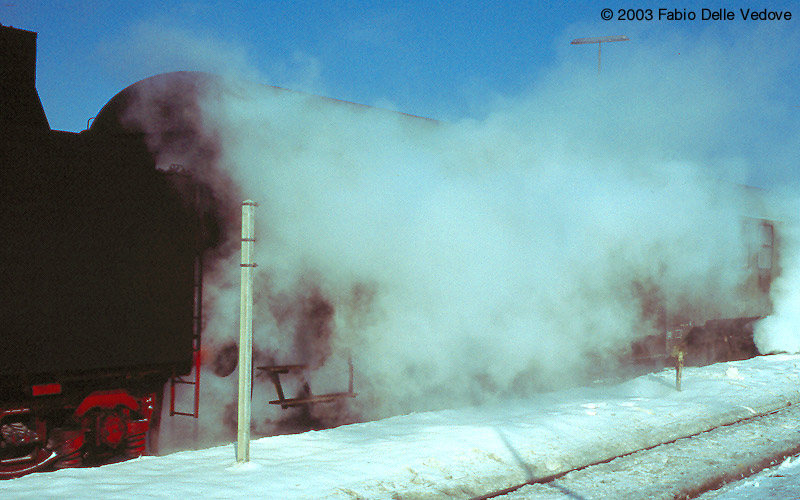 Dampfzauber der 01 066 (Kempten, 15.02.2003).