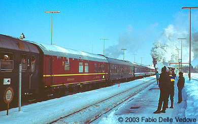 Zum Vergr&ouml;&szlig;ern klicken - Auch f&uuml;r Verpflegung ist im Allg&auml;u-Expre&szlig; gesorgt (Kempten, 15.02.2003).